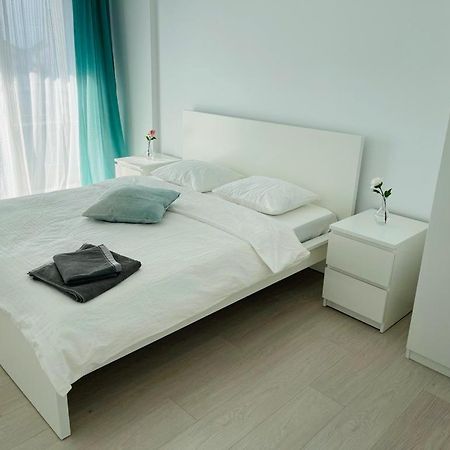 Galaxy Residence Villa 奥托佩尼 外观 照片