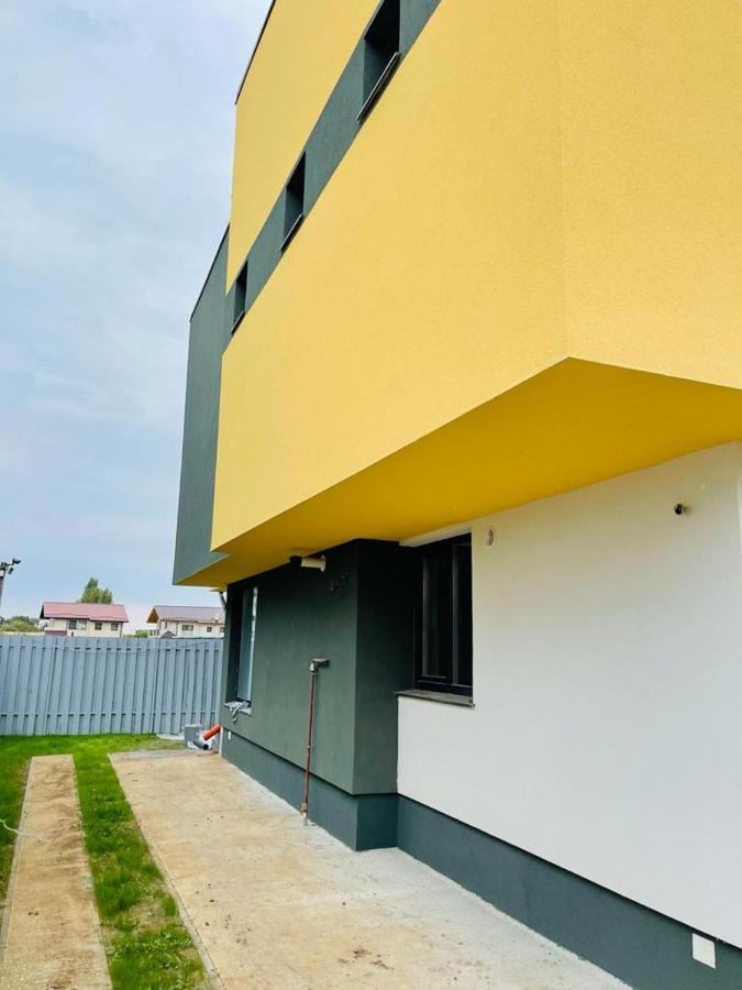 Galaxy Residence Villa 奥托佩尼 外观 照片