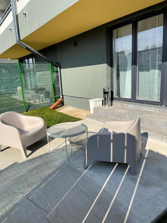 Galaxy Residence Villa 奥托佩尼 外观 照片