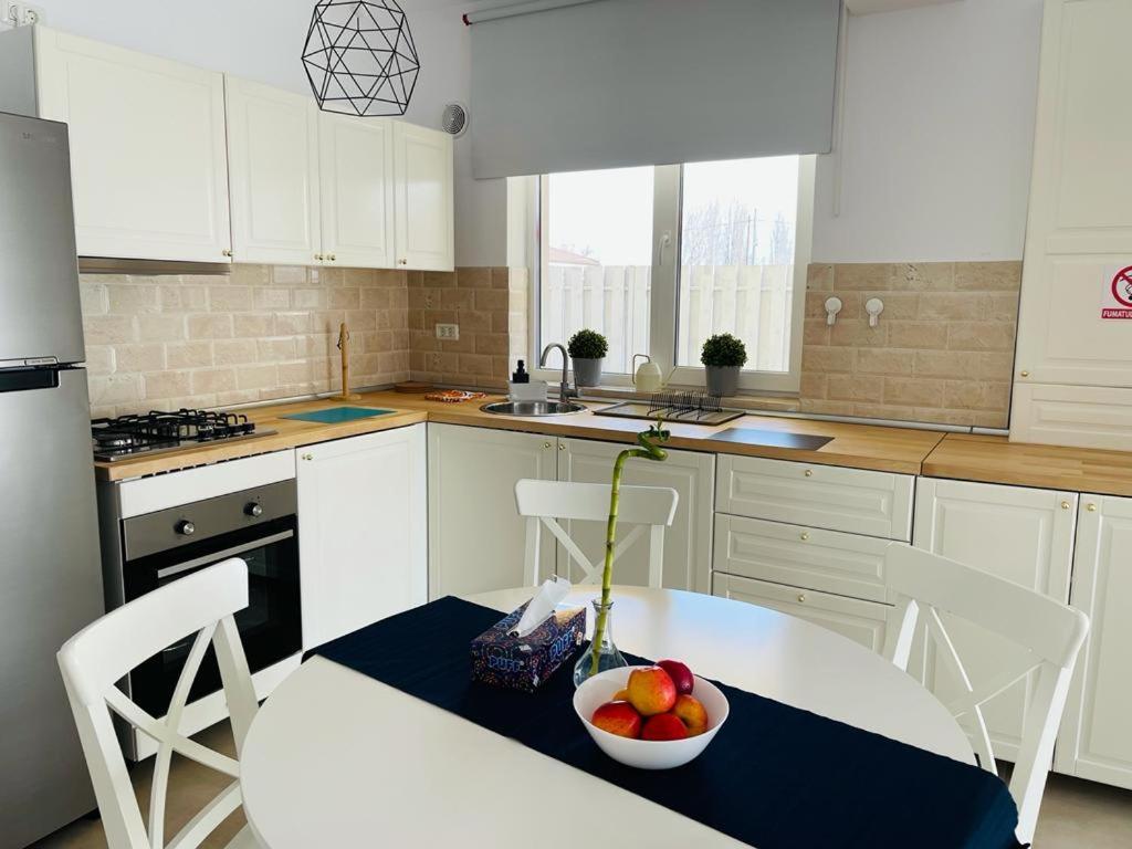 Galaxy Residence Villa 奥托佩尼 外观 照片