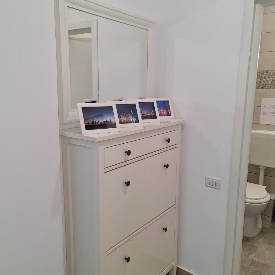 Galaxy Residence Villa 奥托佩尼 外观 照片
