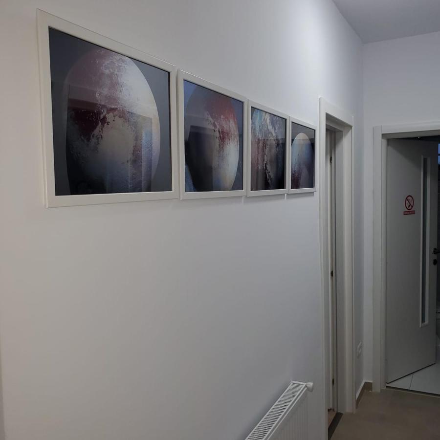 Galaxy Residence Villa 奥托佩尼 外观 照片