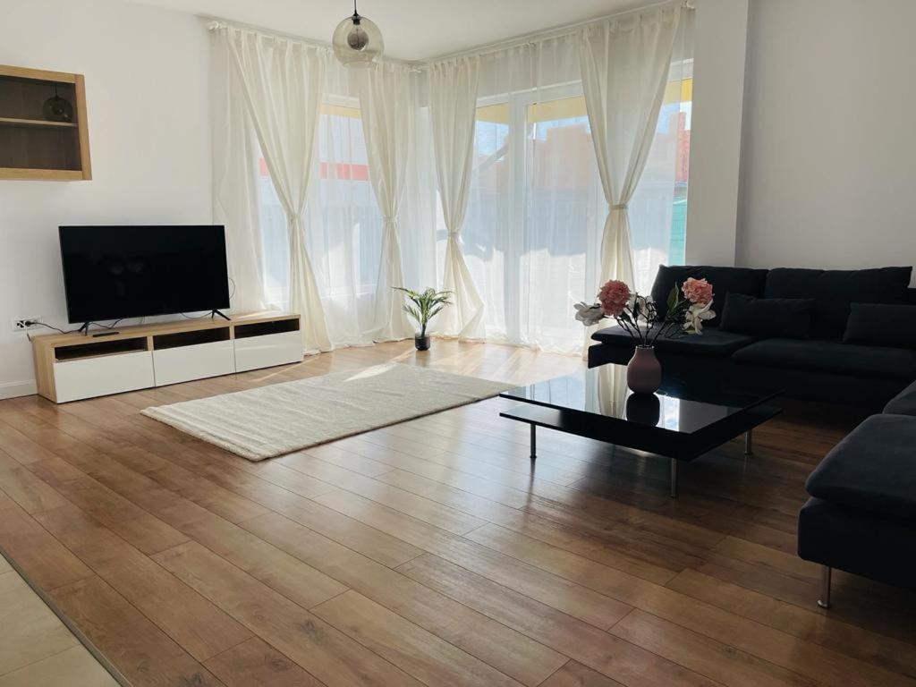 Galaxy Residence Villa 奥托佩尼 外观 照片