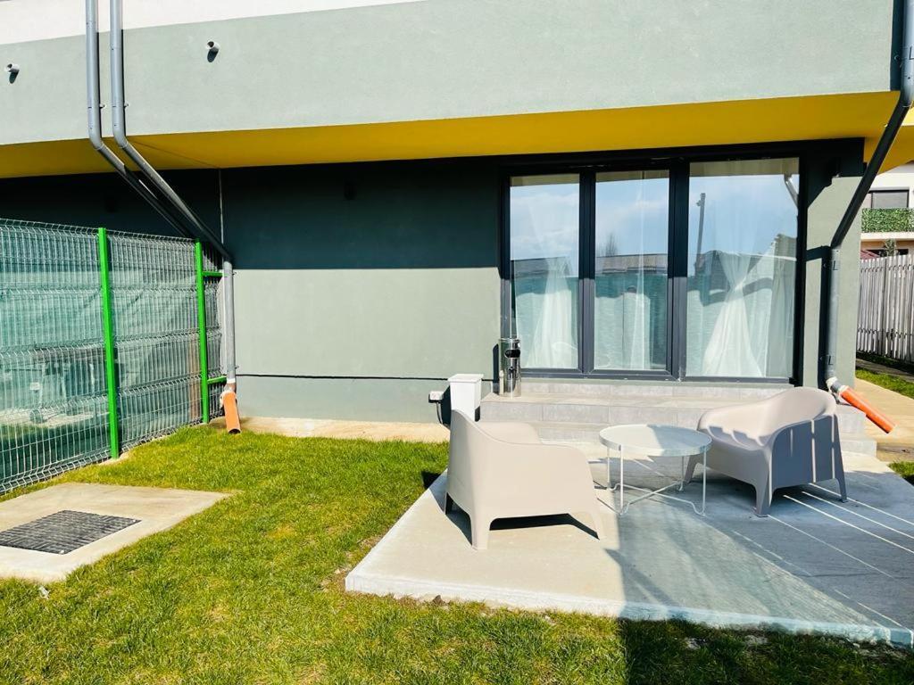 Galaxy Residence Villa 奥托佩尼 外观 照片